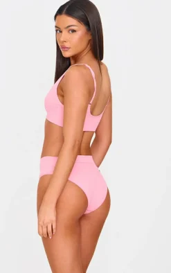 PRETTYLITTLETHING Pink Badge Plunge Seamless Bra