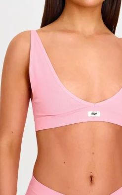PRETTYLITTLETHING Pink Badge Plunge Seamless Bra
