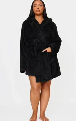 PRETTYLITTLETHING Plus Black Fluffy Bath Robe