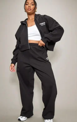 PRETTYLITTLETHING Plus Black Printed Premium Zip Front Hoodie