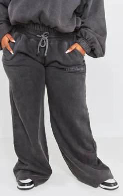 PRETTYLITTLETHING Plus Charcoal Washed Embroidered Sweatpants