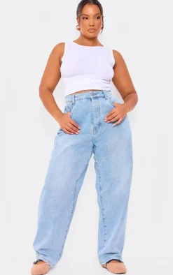 PRETTYLITTLETHING Plus Light Blue Wash Boyfriend Jeans