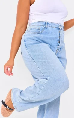 PRETTYLITTLETHING Plus Light Blue Wash Boyfriend Jeans