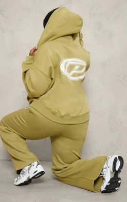 PRETTYLITTLETHING Plus Olive Logo Badge Oversized Zip Through Hoodie