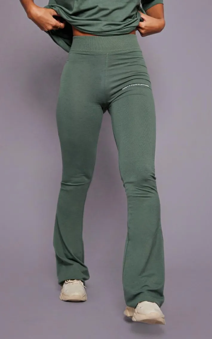 PRETTYLITTLETHING Sea Green Print Flared Pants