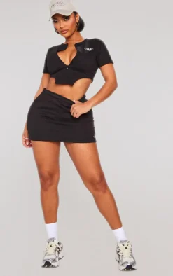 PRETTYLITTLETHING Shape Black Cotton T Shirt Crop Top