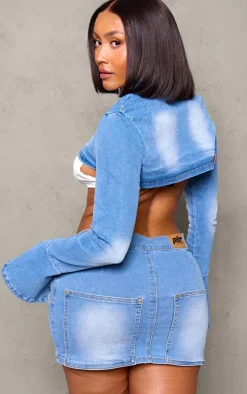 PRETTYLITTLETHING Shape Light Blue Badge Denim Cropped Jacket
