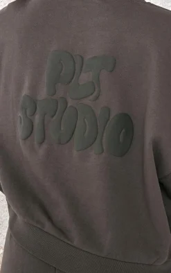 PRETTYLITTLETHING Tall Charcoal Premium Studio Print Boxy Sweatshirt