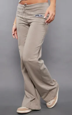 PRETTYLITTLETHING Taupe Badge Low Rise Flared Pants