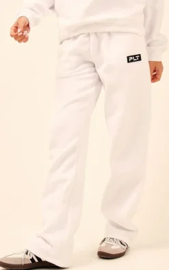 PRETTYLITTLETHING White Logo Badge Detail Straight Leg Sweatpants