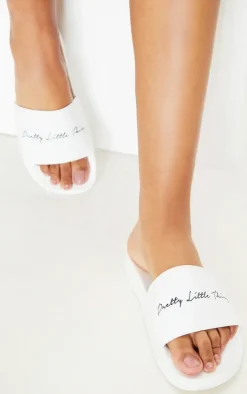 PRETTYLITTLETHING White Slides