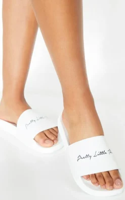 PRETTYLITTLETHING White Slides