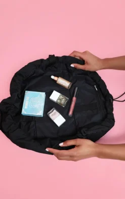 The Flat Lay co. Makeup Bag Classic Black