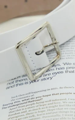 White Basic Square Buckle Belt