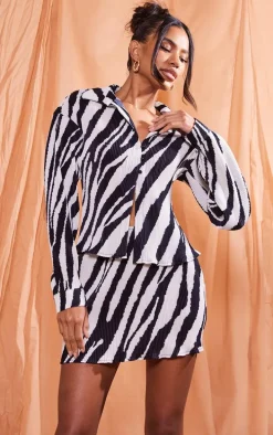 Zebra Print Plisse Button Up Fitted Shirt